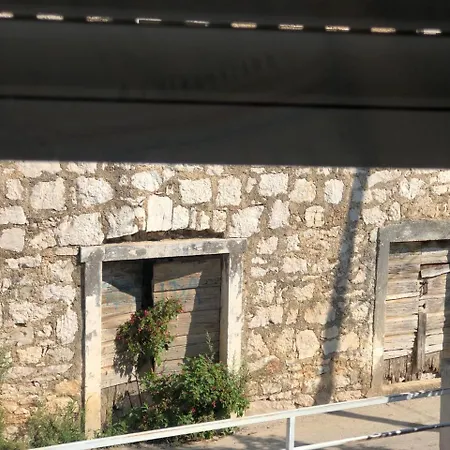 Apartment Number 5 Pakoštane