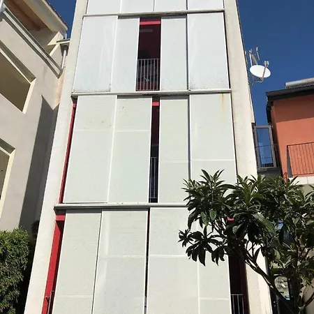 Apartment Number 5