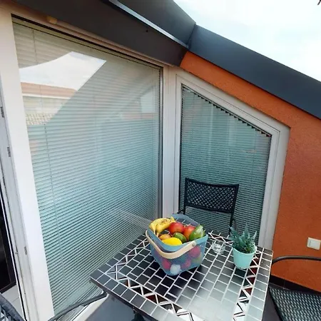 Number 5 Apartment