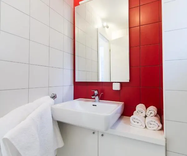 Number 5 아파트 *