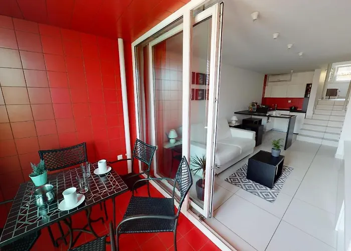 Number 5 Apartment *