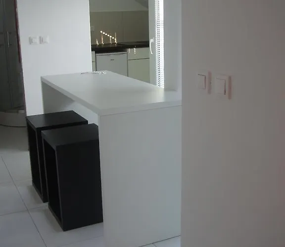 Apartment Number 5 *