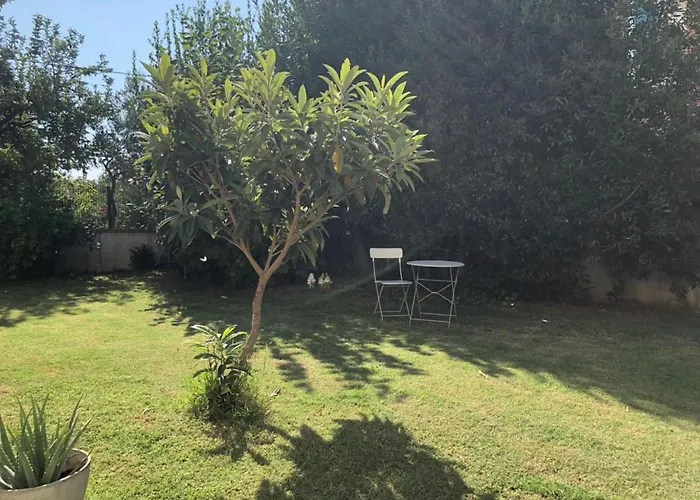 Number 5 아파트 *