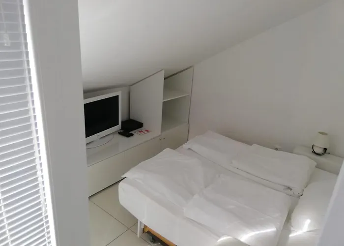 아파트 Number 5 *